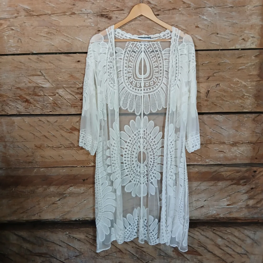 Cream Lace Kimono-Style Boho Robe - Picture 1 of 4